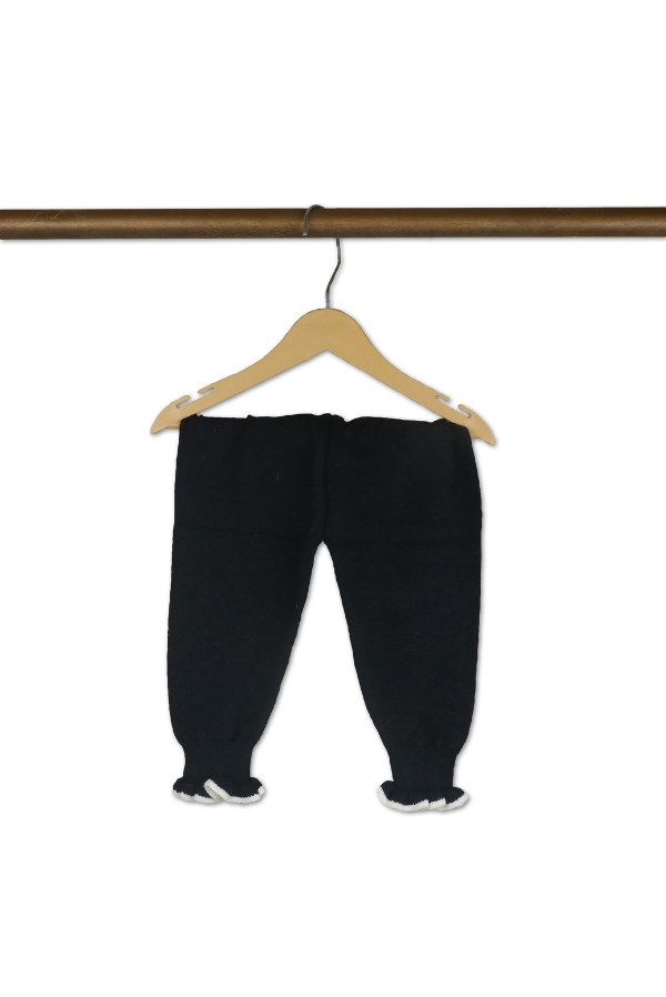 Cream-Colored Sweater and Black Pants Set with Floral Collar